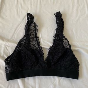 EUC - Black aerie lace bralette